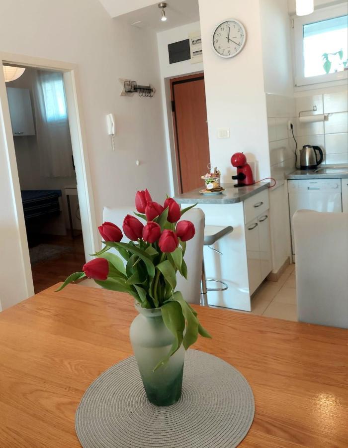 Lana Apartment Σπλιτ Εξωτερικό φωτογραφία